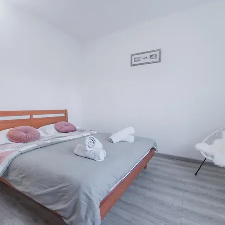 Apartman Lana Vidikovac Zára