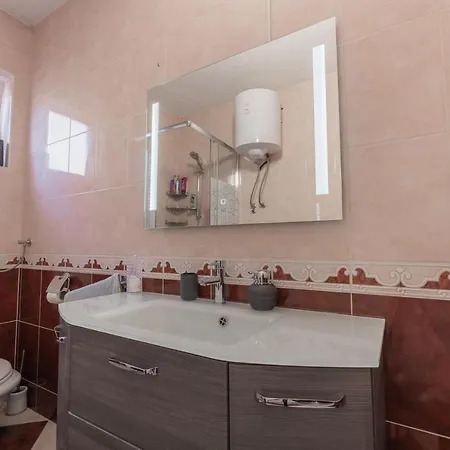 Lana Vidikovac Apartman *