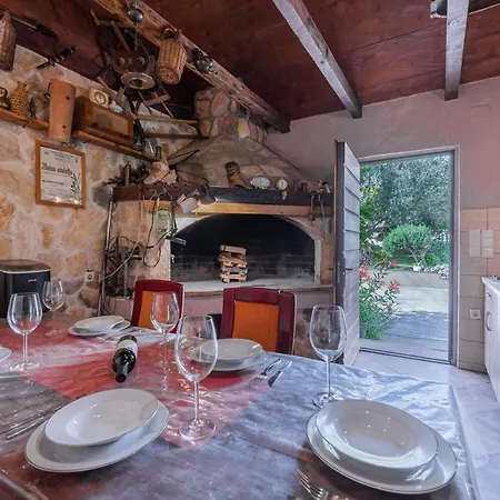 Lana Vidikovac Apartman *