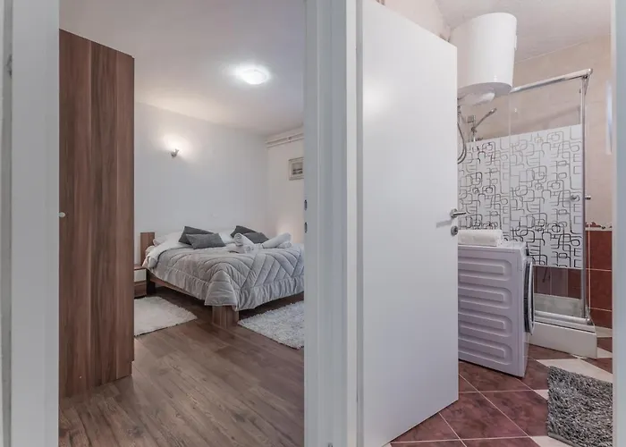 Daire Lana Vidikovac *