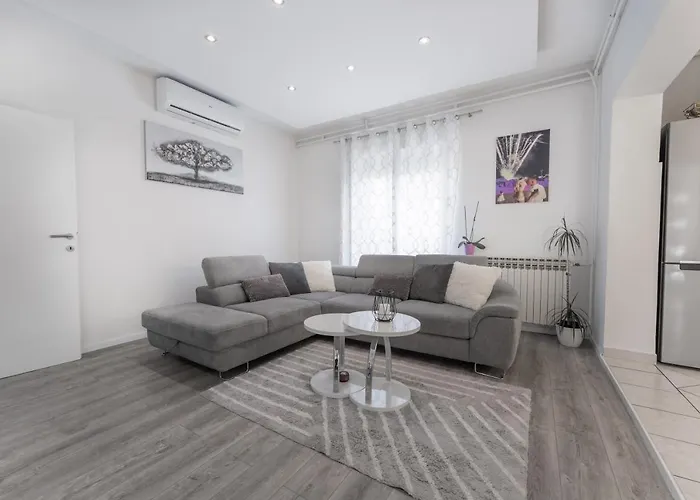 Daire Lana Vidikovac *