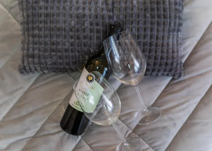 Lana Vidikovac * Zadar