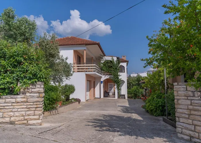 Lana Vidikovac * Zadar